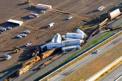 В штате Техас столкнулись три грузовых поезда