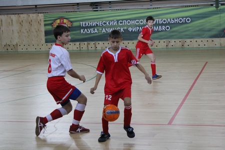 Сегодня в Ачинске заканчивается турнир по мини-футболу