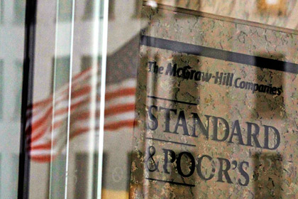 S&P снизило кредитный рейтинг России