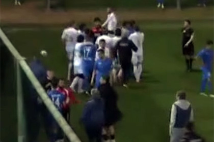 Товарищеский матч армянской и болгарской команд завершился дракой
