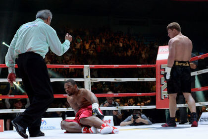 Поветкин выиграл бой на второй минуте