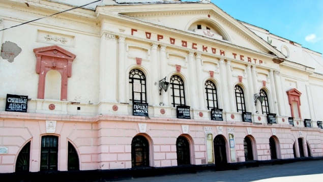 Закрытие театрального сезона переносится на 11 июля