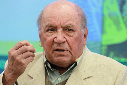 У Льва Дурова диагностировали тяжелую пневмонию