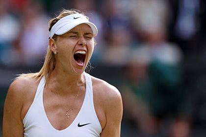 Шарапова опустилась на третью строчку в теннисном рейтинге