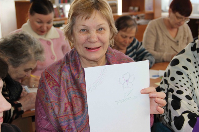 Студенты народного университета прошли терапию искусством