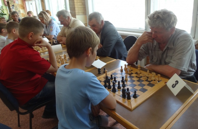 Госавтоинспекторы, ветераны МВД и члены общественного совета провели шахматный турнир «Строгие фигуры»