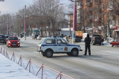 Полицейские временно ограничат движение транспорта в связи проведением открытия новогодних площадок