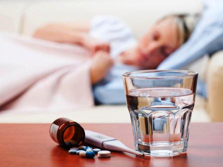 При первых признаках заболевания гриппом и ОРВИ следует вызывать врача на дом