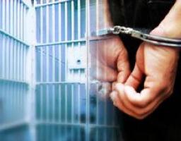 Полицейские в Ачинске задержали мужчину с наркотическим веществом