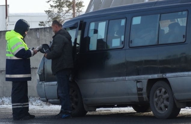 Госавтоинспекторы усиливают контроль за перевозкой пассажиров маршрутными транспортными средствами