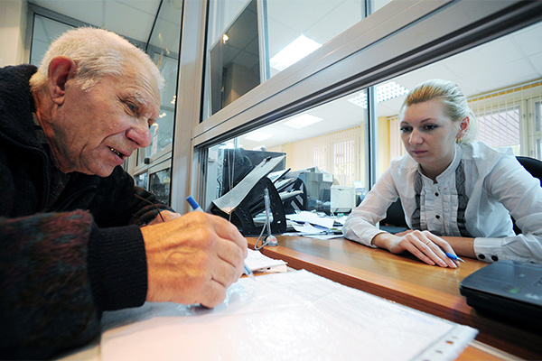 Кто пойдет на балл. Как именно правительство отбирает пенсии у россиян.