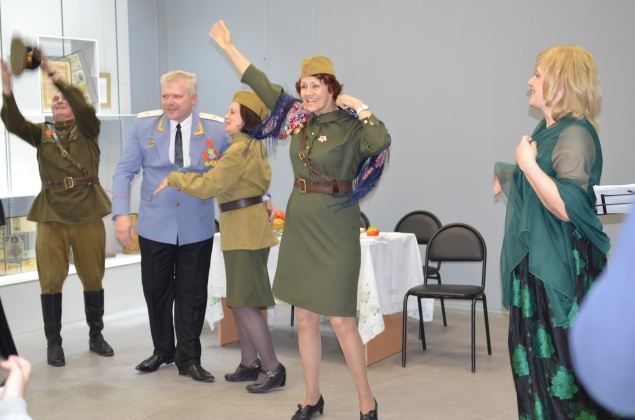 Ачинский музей показал мини-спектакль о войне