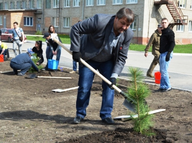 Ачинцы приняли участие в экологическом марафоне «Зеленая волна»