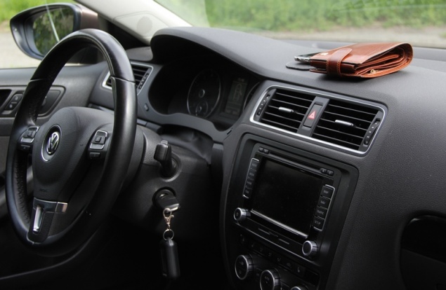 Полицейские в Ачинске раскрыли кражу имущества по отпечаткам пальцев