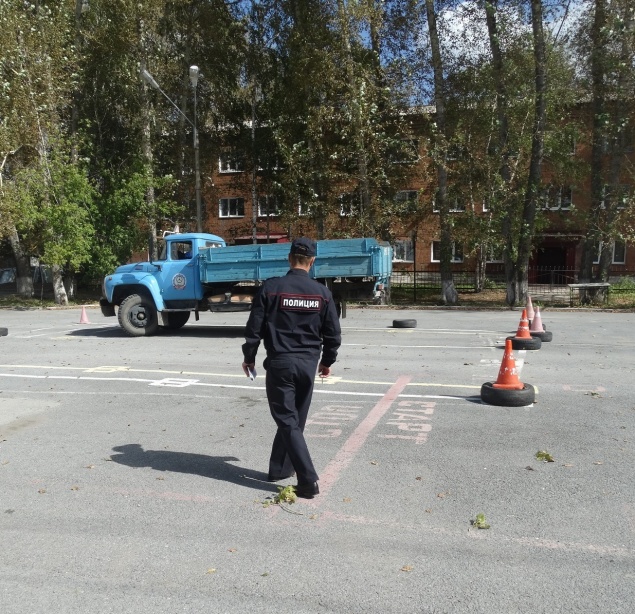 Госавтоинспекторы проводят профилактическое мероприятие «Учебный автомобиль»