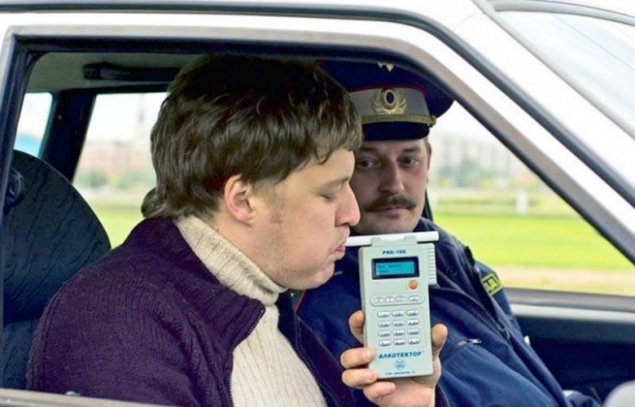 Госдума утвердила новую предельно допустимую норму содержания алкоголя для водителей
