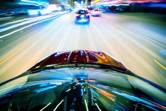 Стритрейсер, нажми на тормоза! Госдума ужесточает наказание для гонщиков и автохулиганов