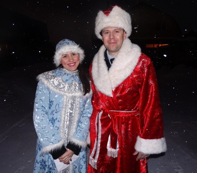 В Ачинске Полицейский Дед Мороз поздравил детей, оказавшихся в трудной жизненной ситуации