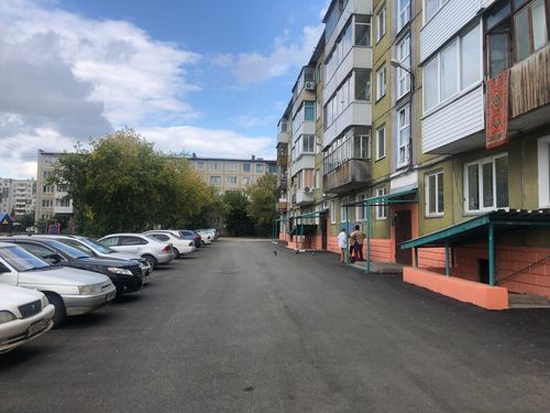 Городская комфортная среда: жители 8 микрорайона приняли обновлённый двор без замечаний