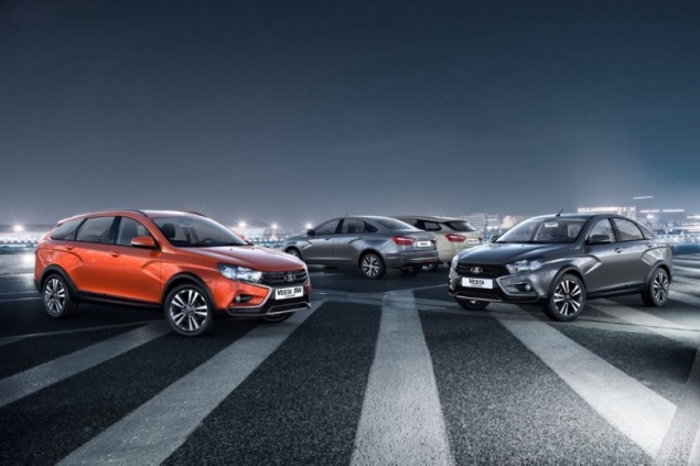 Lada Vesta получила новые комплектации и подешевела