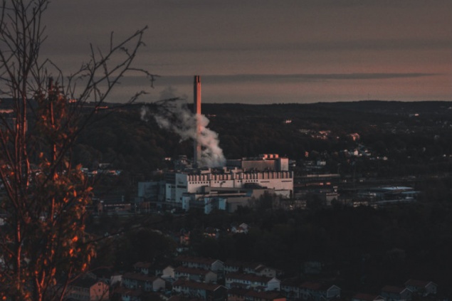 Говорят ученые: загрязнение воздуха влияет на психику детей и подростков