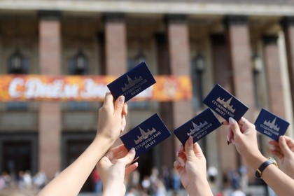 Планирующих стать студентами вузов российских выпускников стало меньше