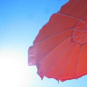 ПЕРВАЯ ПОМОЩЬ ПРИ СОЛНЕЧНЫХ ОЖОГАХ