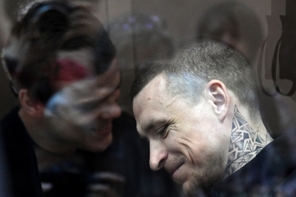 Стала известна зарплата Кокорина и Мамаева в колонии