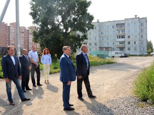 Глава Ачинска Илай Ахметов поручил разработать городскую дорожную карту «Безопасные подходы к школам»