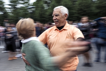 Россияне стали жить еще дольше