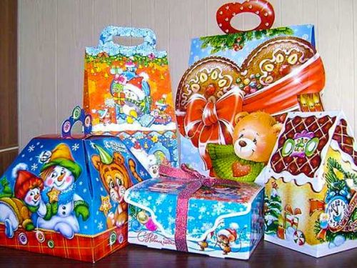 В Ачинске началась подготовка к социальным новогодним утренникам