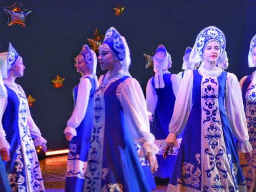 П9 ноября в городском дворце культуры состоится отборочный этап краевой олимпиады народного творчества, посвященной 85-летию образования Красноярского края. Участие примут коллективы и любители художе