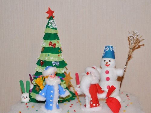 Подготовка к Новому году: библиотеки города объявляют праздничные конкурсы