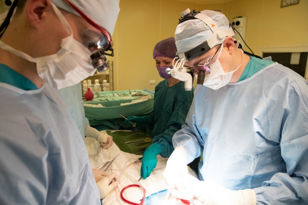 Двум красноярским подросткам провели уникальную операцию на сердце. Этот метод раньше применялся только для взрослых