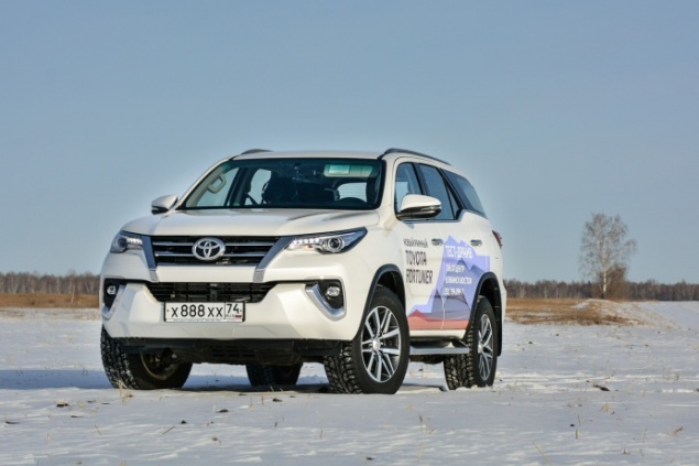 Красивый номер оценили в 600 тысяч: власти опубликовали прайс-лист на эксклюзивные регзнаки