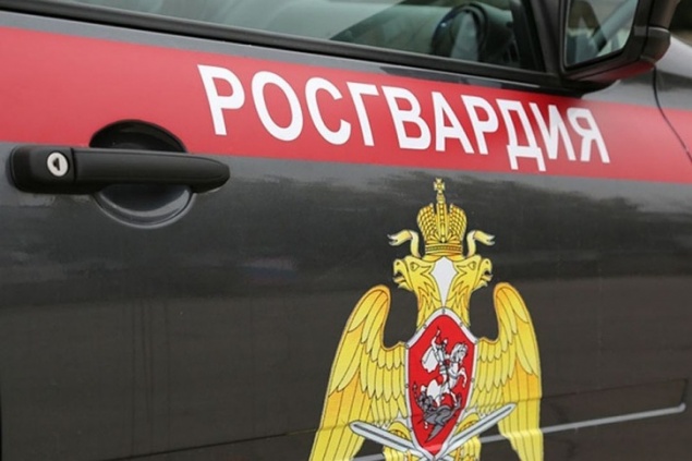 Самоизоляция по высшему разряду: красноярка попыталась украсть из супермаркета элитный коньяк и еду на 15 тысяч