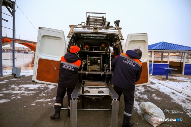 Мужчину бросил на произвол судьбы работодатель в Богучанах и он отправился пешком домой в Канск