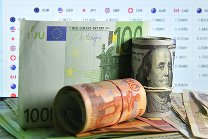 России предрекли череду карантинов до 2021 года