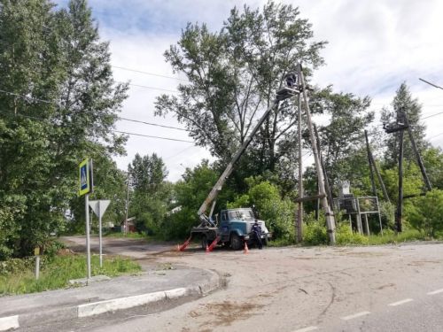 Аварийные бригады АО «КрасЭКО» планируют сегодня завершить восстановительные работы после ураганного ветра