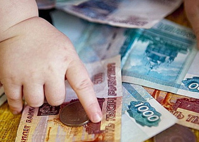 Житель края не хотел ломать карьеру детей и устроился на работу для выплаты алиментов