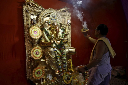 Священник обезглавил мужчину ради победы над коронавирусом