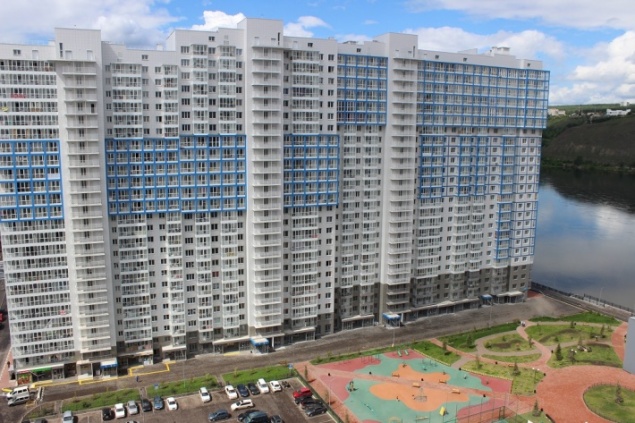 На голосование по Конституции заманивают «однушками» в «Тихих зорях»