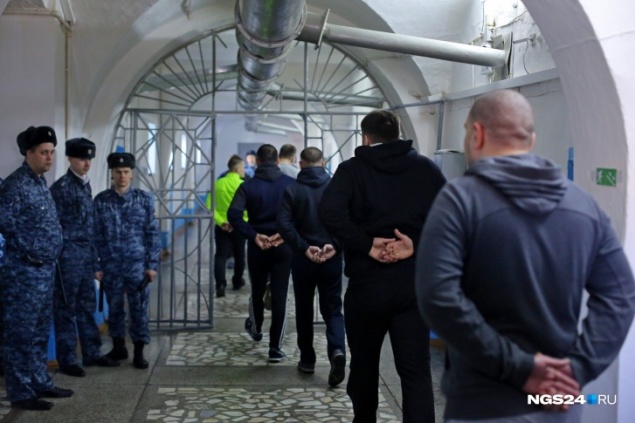 Красноярским заключенным купили сигарет на 42 миллиона рублей