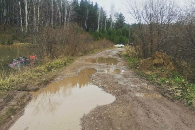 Ночью под Минино на внедорожнике в озере утонули двое мужчин