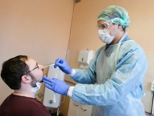 COVID-19: правила поведения при первых признаках заболеваемости