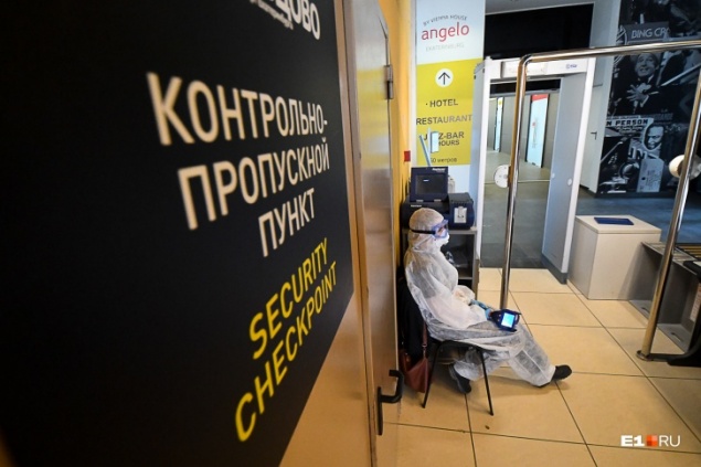 Мишустин утвердил пункты пропуска для въезда в Россию по электронной визе