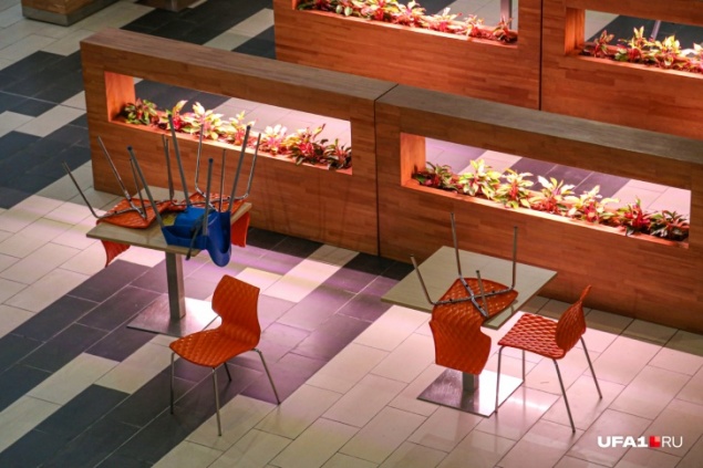 Общепиту, пострадавшему от коронавируса, продлят отсрочку по налогам