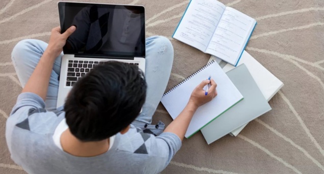 Дистанционное обучение в красноярских школах продлили еще на две недели