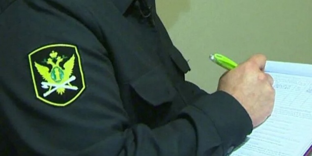 Бывший главный пристав Боготольского района предложил подчиненным выкидывать документы, чтобы повысить эффективность работы отдела