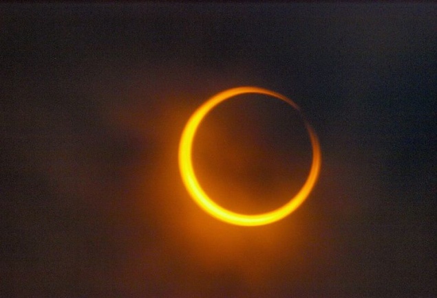 Сегодня случится последнее в этом году затмение Солнца. Но красноярцы смогут увидеть «солнечную корону» только онлайн